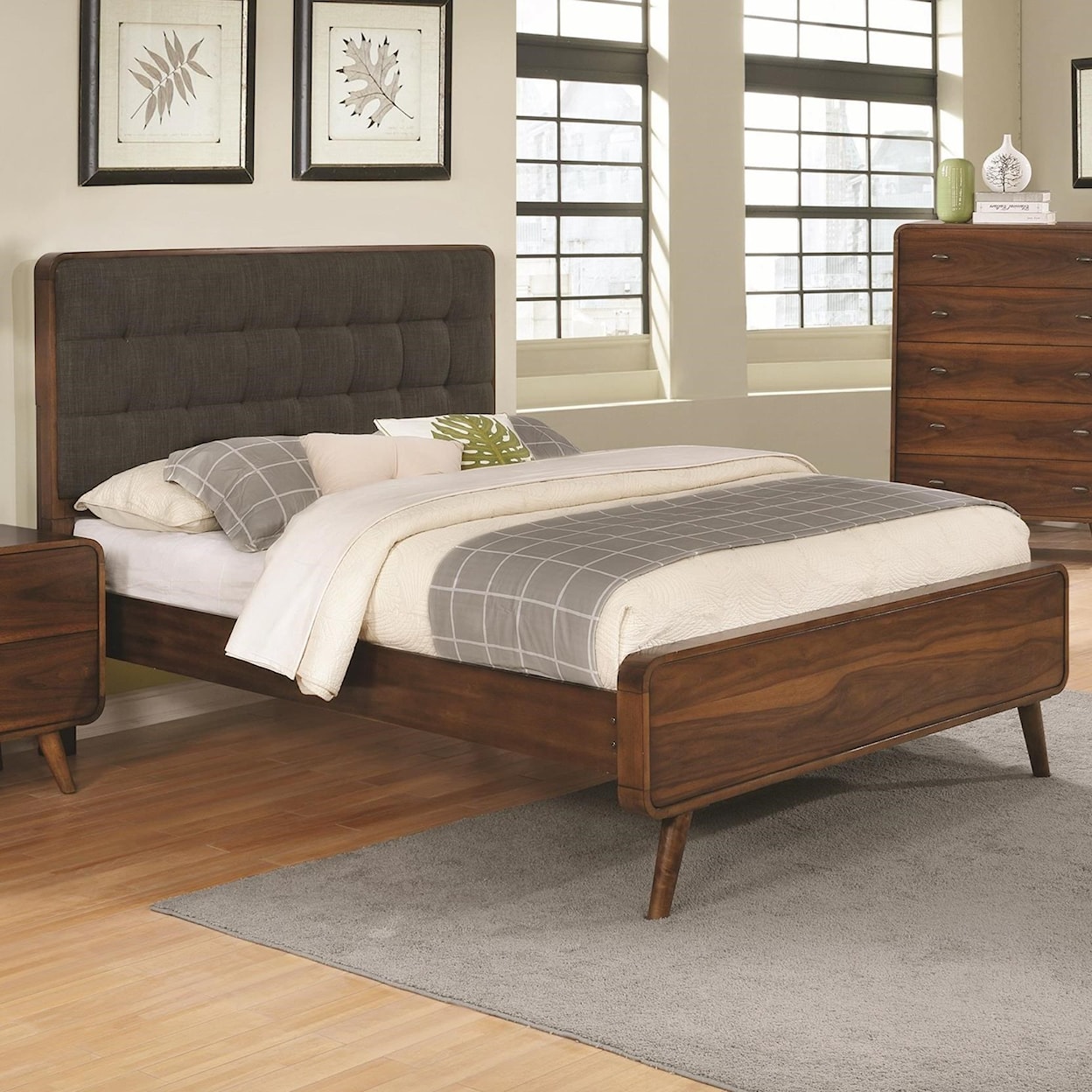 Coaster Robyn Queen Bed