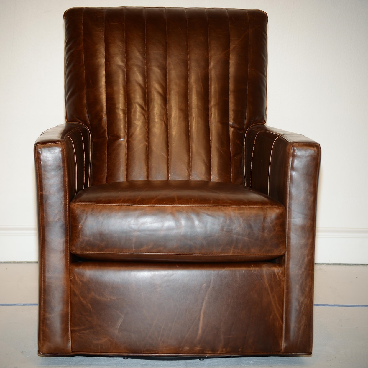 C.R. Laine Malcolm Swivel Chair