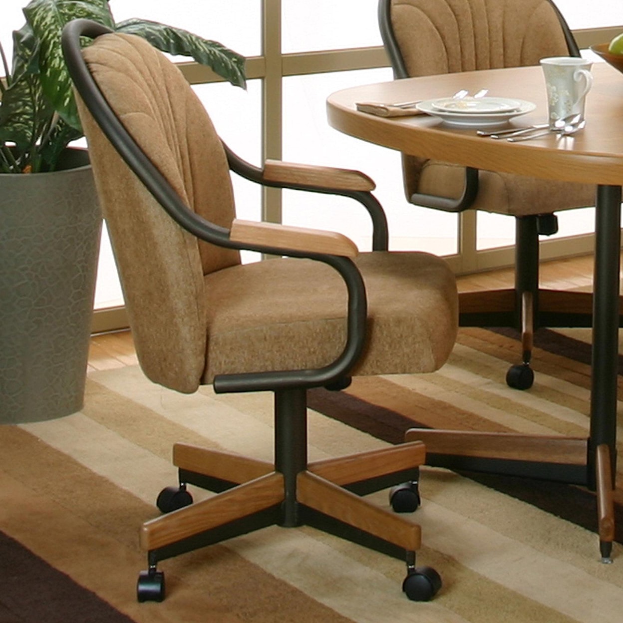 Cramco, Inc Shaw Swivel Dining Arm Chair