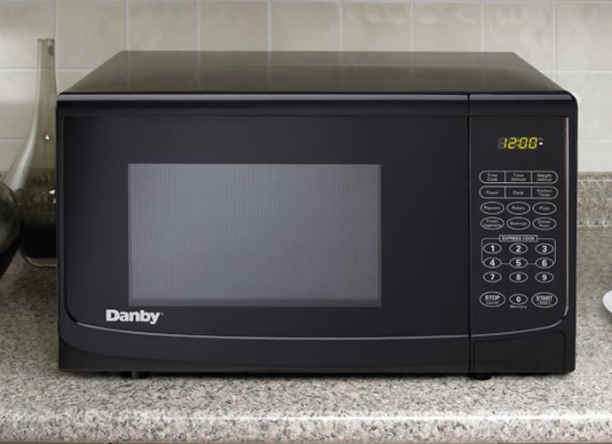 Danby Microwaves .9 Cu. Ft. Countertop Microwave