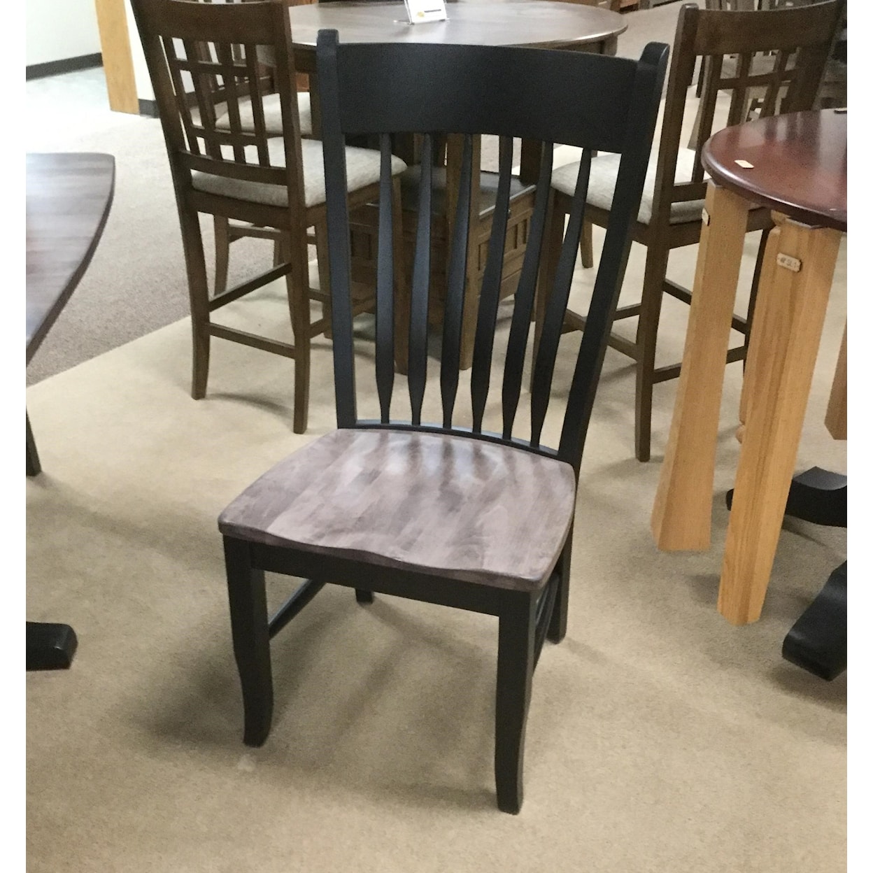 Daniel's Amish Chairs and Barstools Buckeye Side Chair