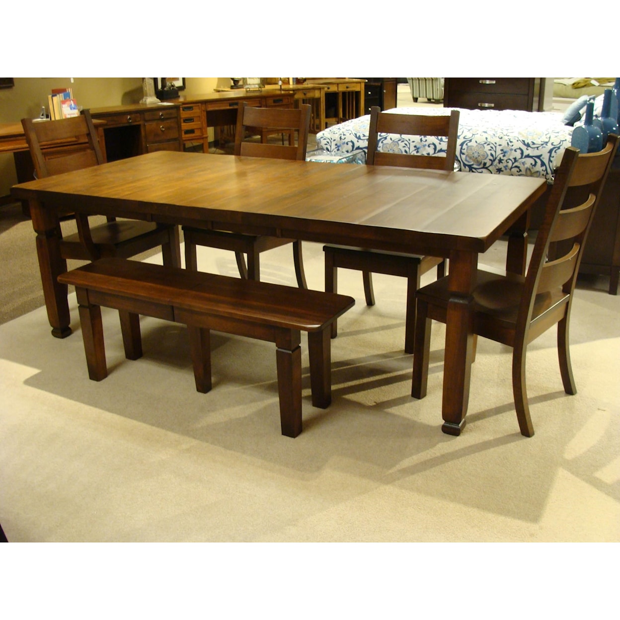 Daniel's Amish Eastchester Dining Table