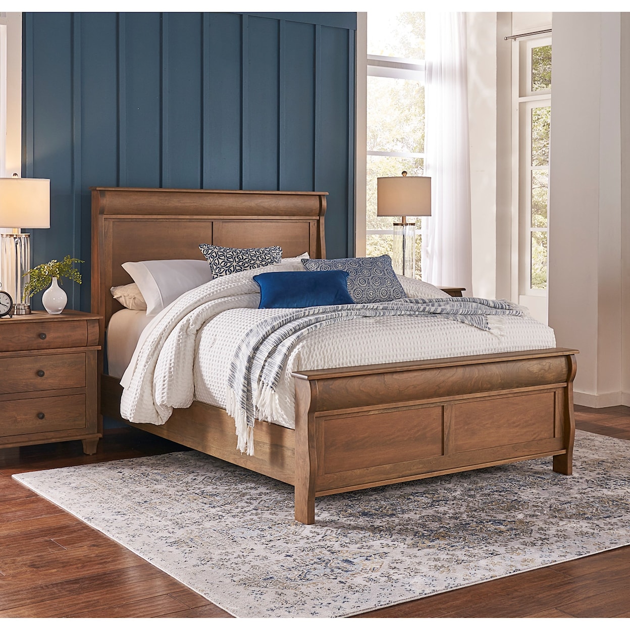 Daniels Amish Highland Queen-Size Bed