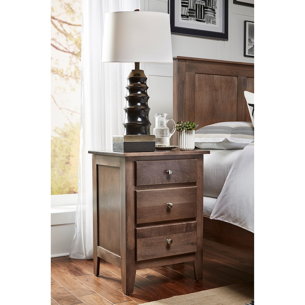 Daniel's Amish Mapleton 3-Drawer Nightstand