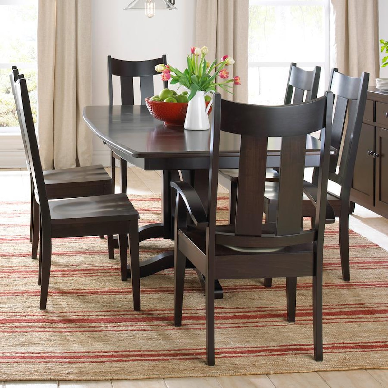 Daniel's Amish Millsdale Table and Chair Set