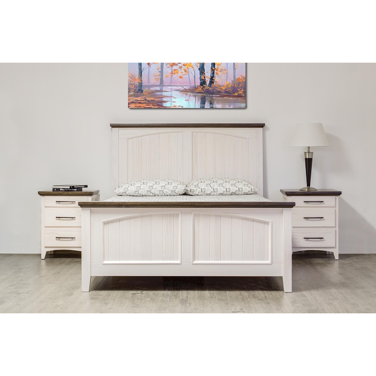 Dealer Brand Sophia 1981 Queen Panel Bed