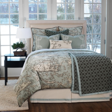 Queen Hand-Tacked Comforter