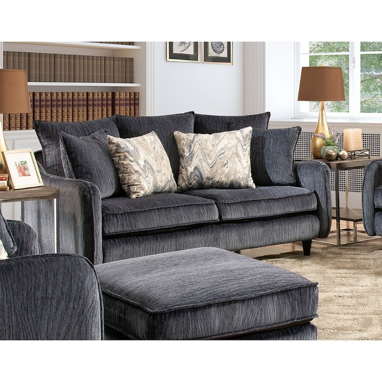 Franklin Mila Loveseat