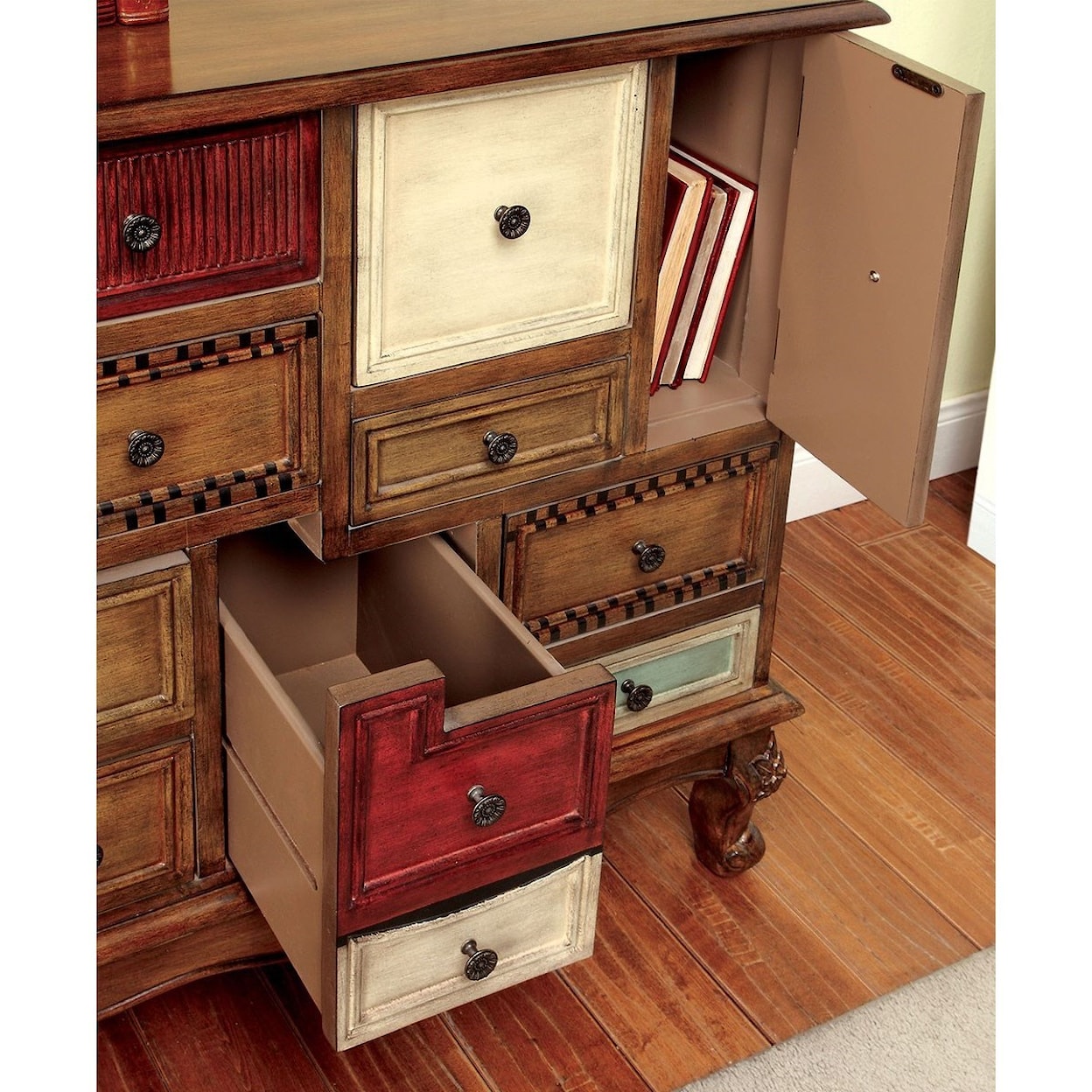 Furniture of America Desree Accent Chest