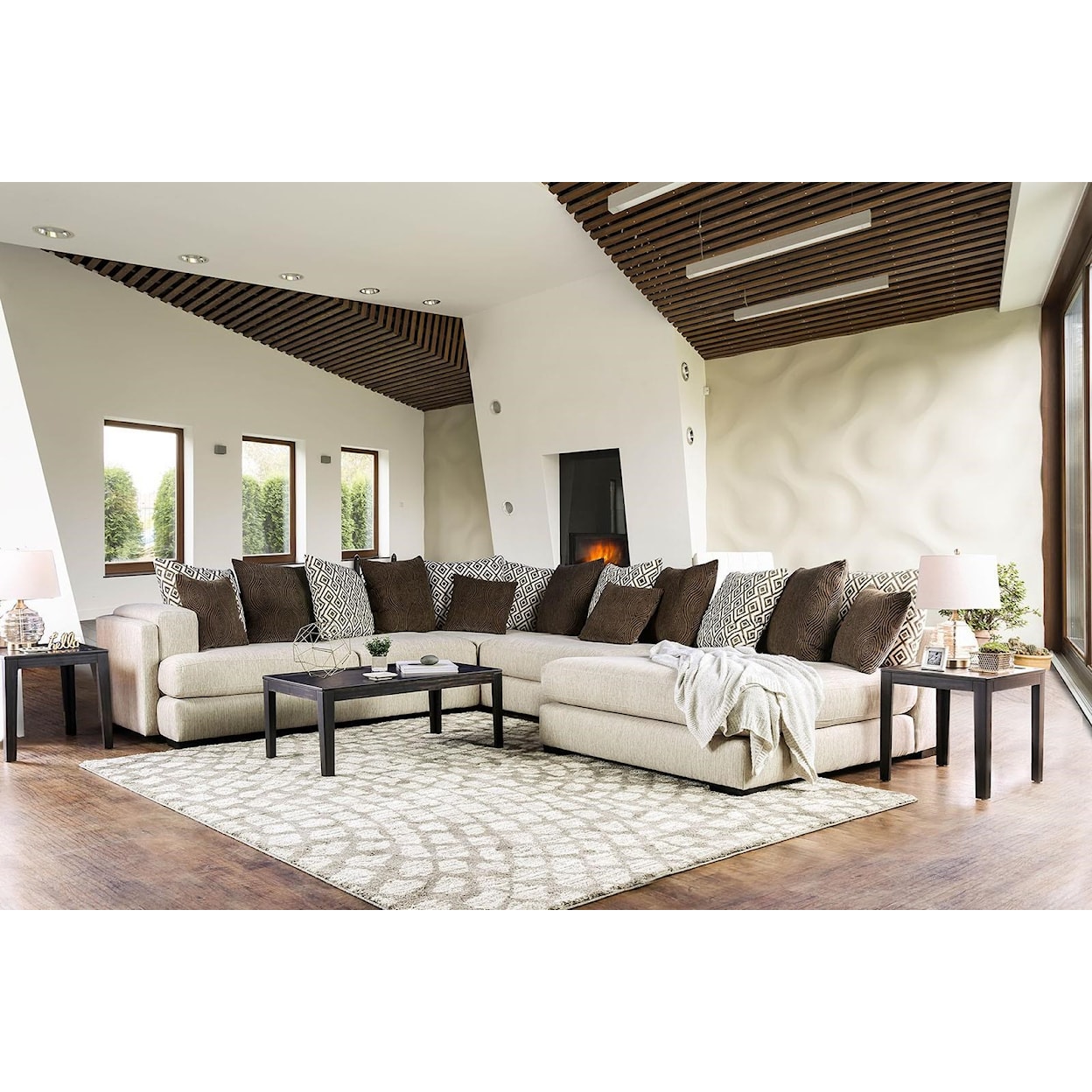 Furniture of America GIULIANNA Sectional