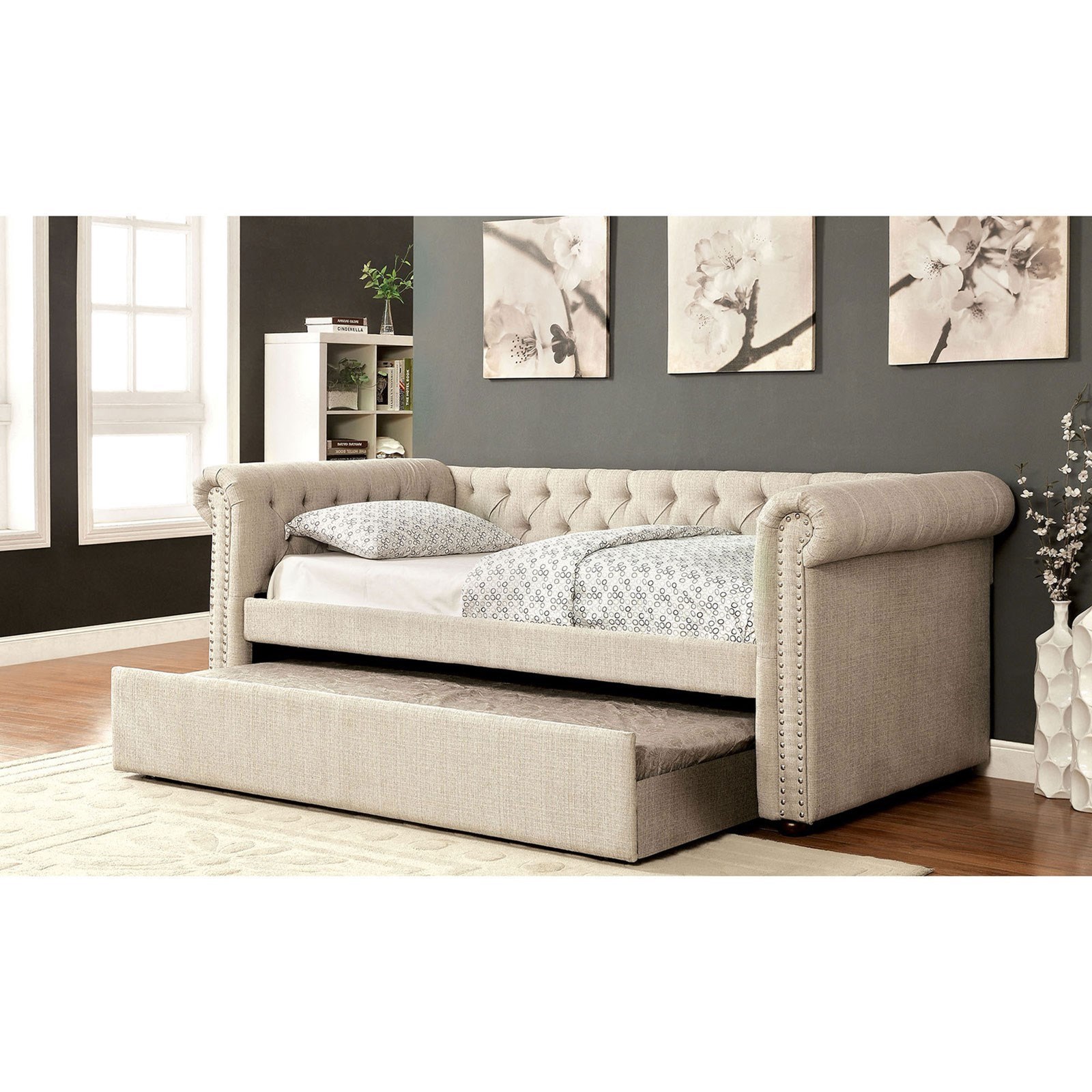 Daybed w/ Trundle