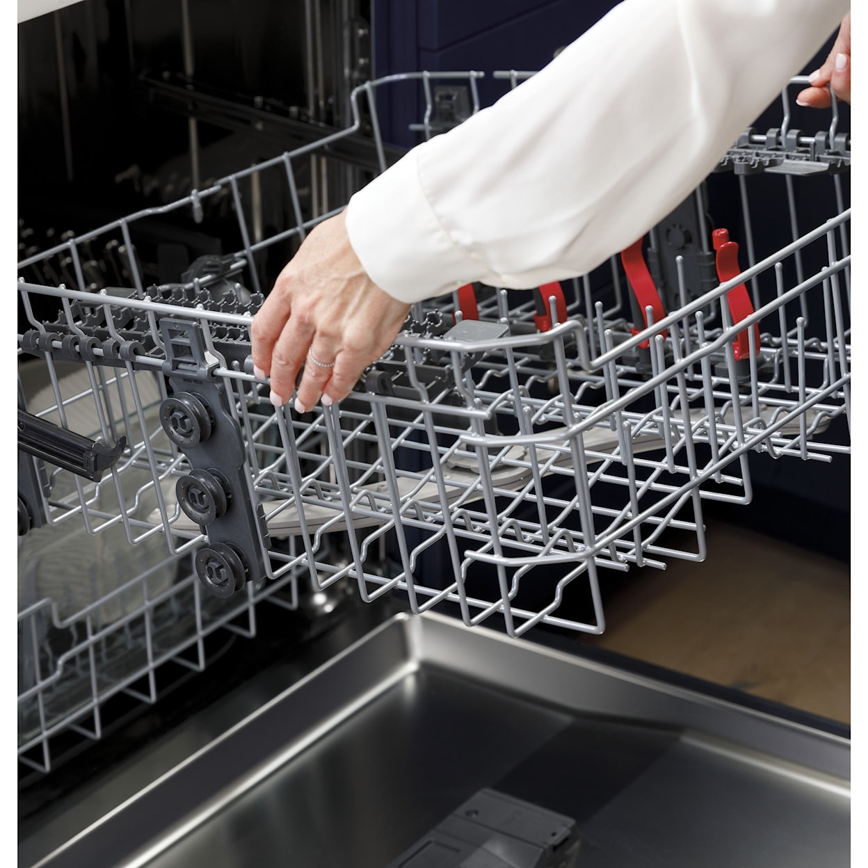 GE Appliances Dishwashers GE® Stainless Steel Interior Dishwasher