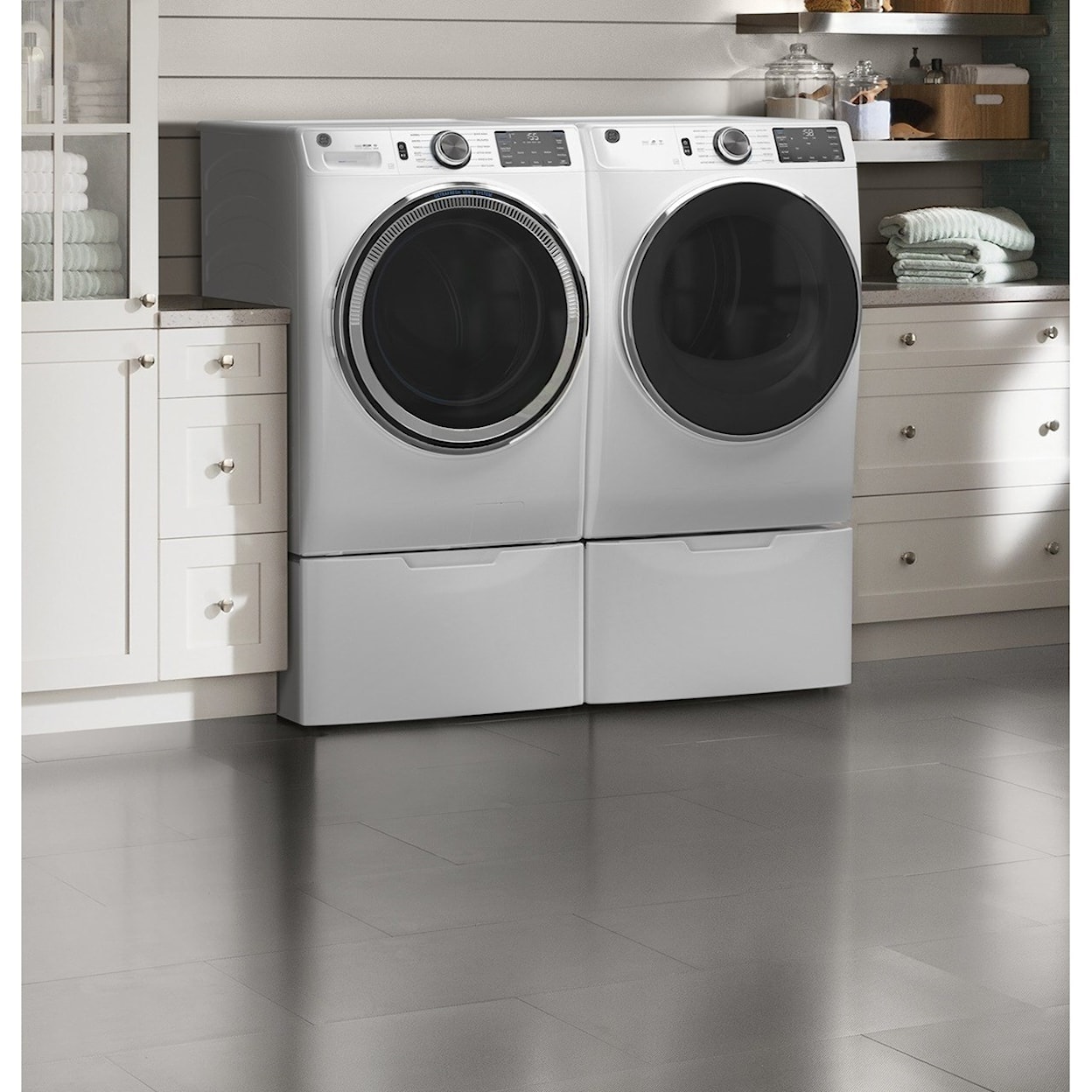 GE Appliances Front Load Washers - GE GE® 4.8 cu. ft. Capacity Smart Washer