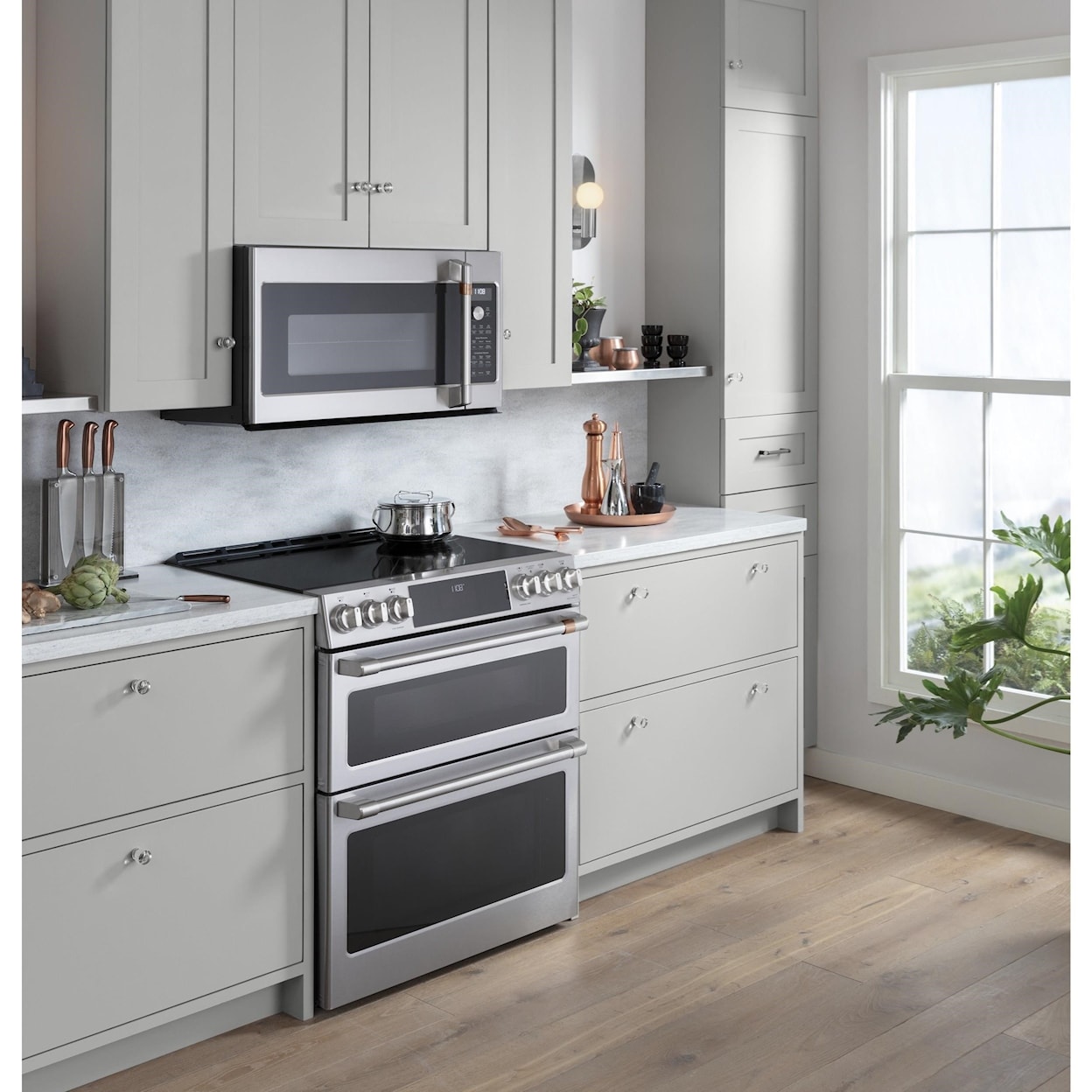 GE Appliances GE Cafe Ranges Cafe´™ 30" Smart Slide-In, Front-Control, In