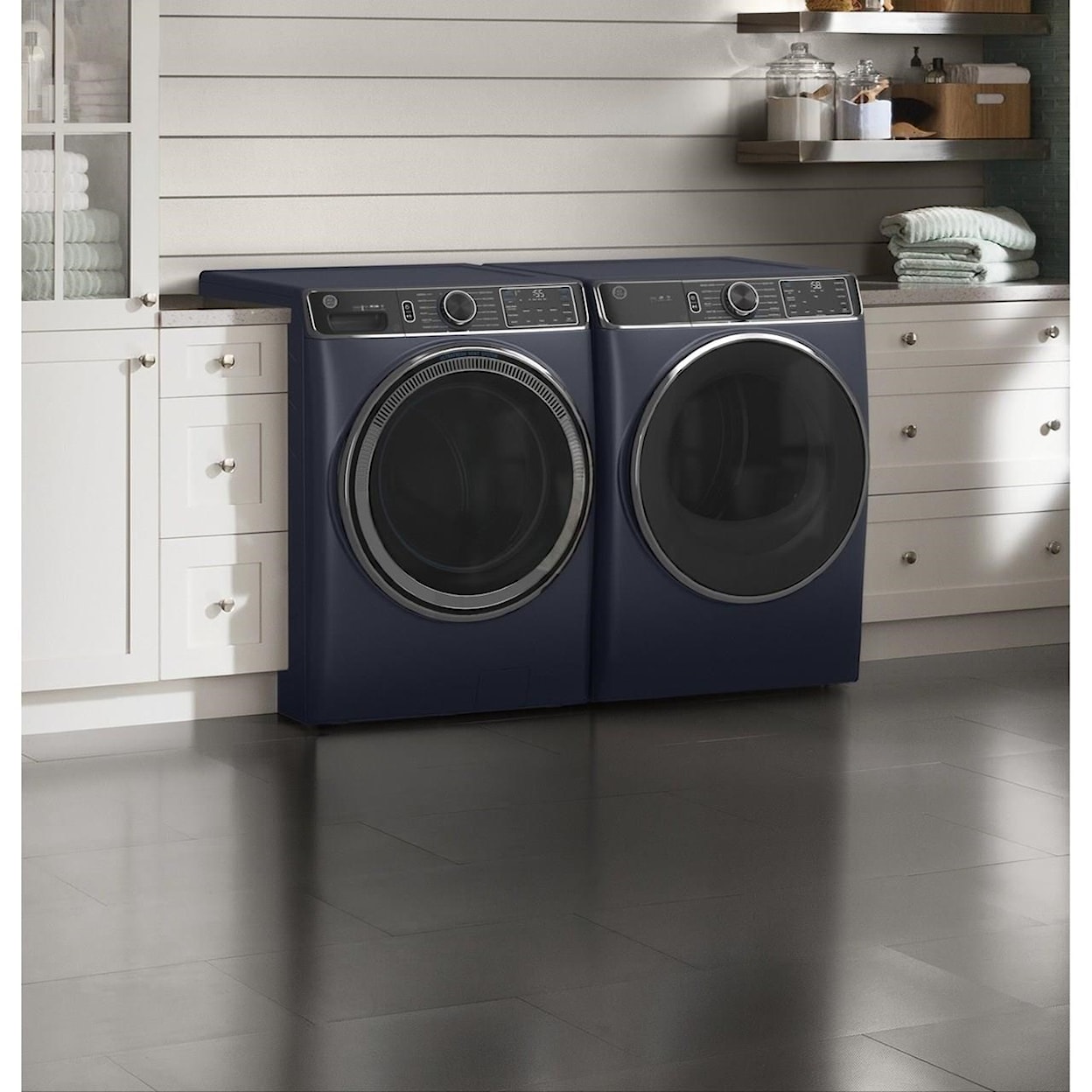 GE Appliances Home Laundry GE® 7.8 cu. ft. Capacity Gas Dryer