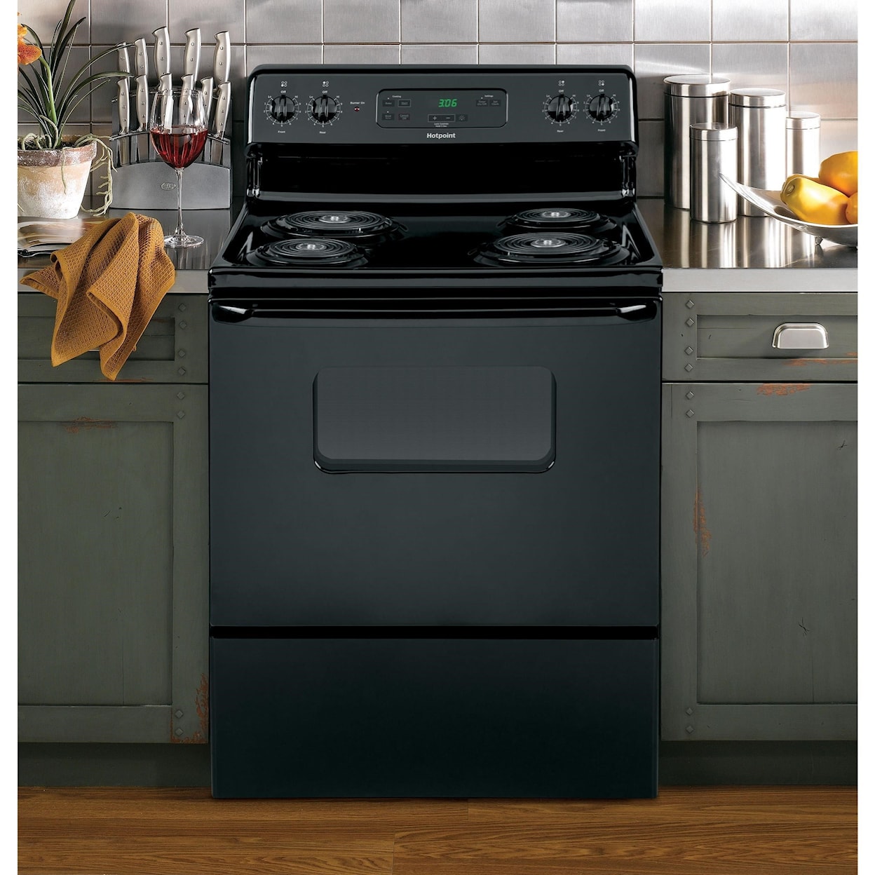 GE Appliances Hotpoint Range Hotpoint® 30" Free-Standing Electric Range