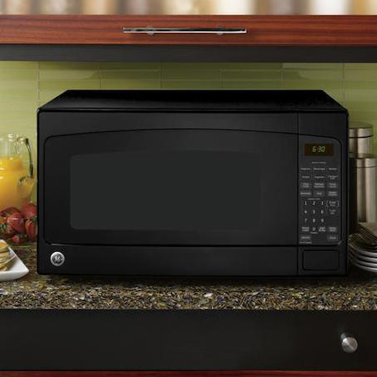 GE Appliances Microwaves  2.0 Cu. Ft. Countertop Microwave