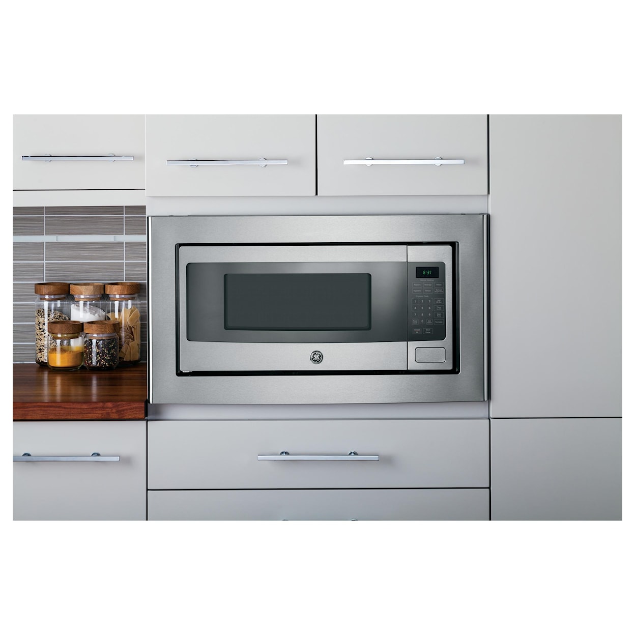 GE Appliances Microwaves  1.1 Cu. Ft. Countertop Microwave Oven