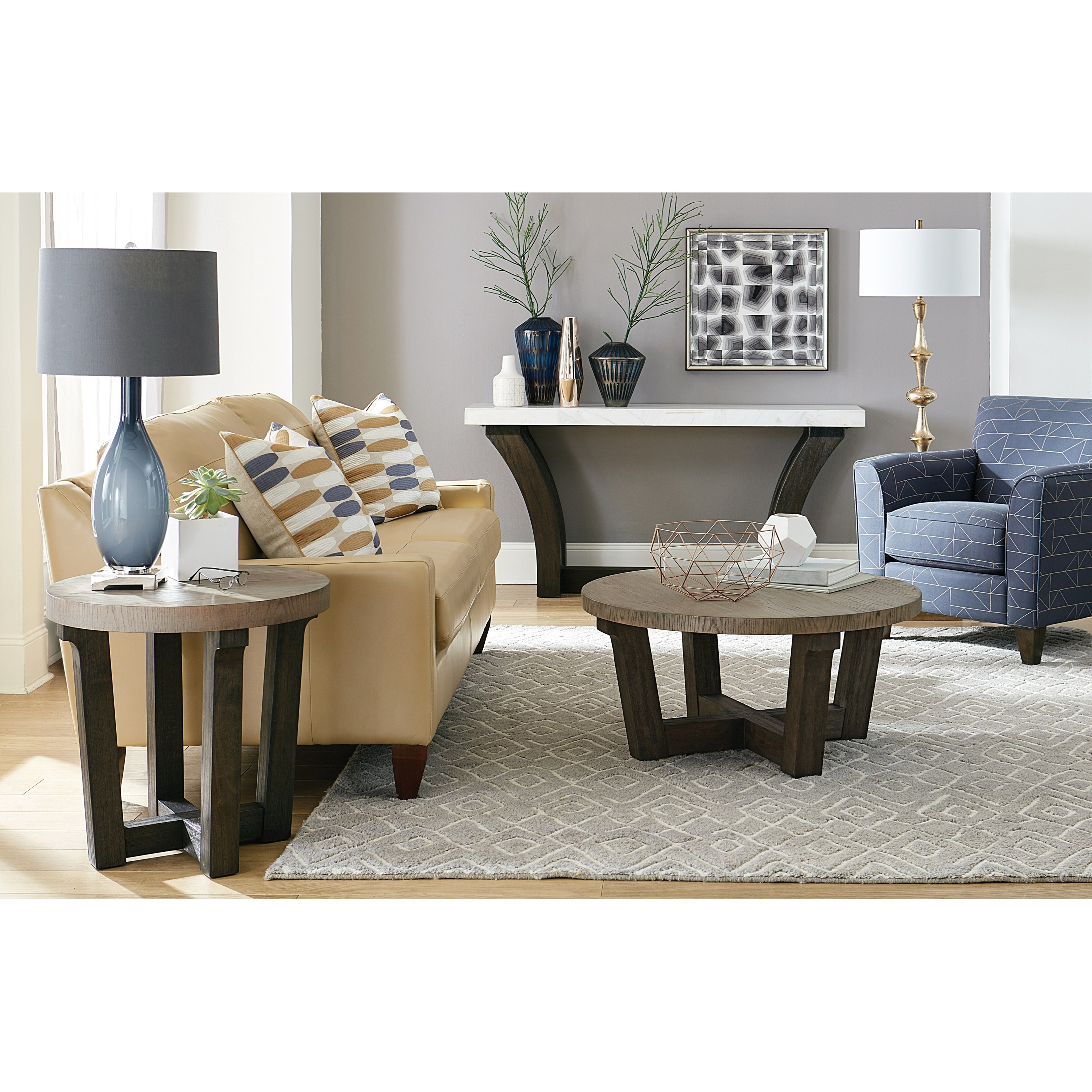 Round Cocktail Table