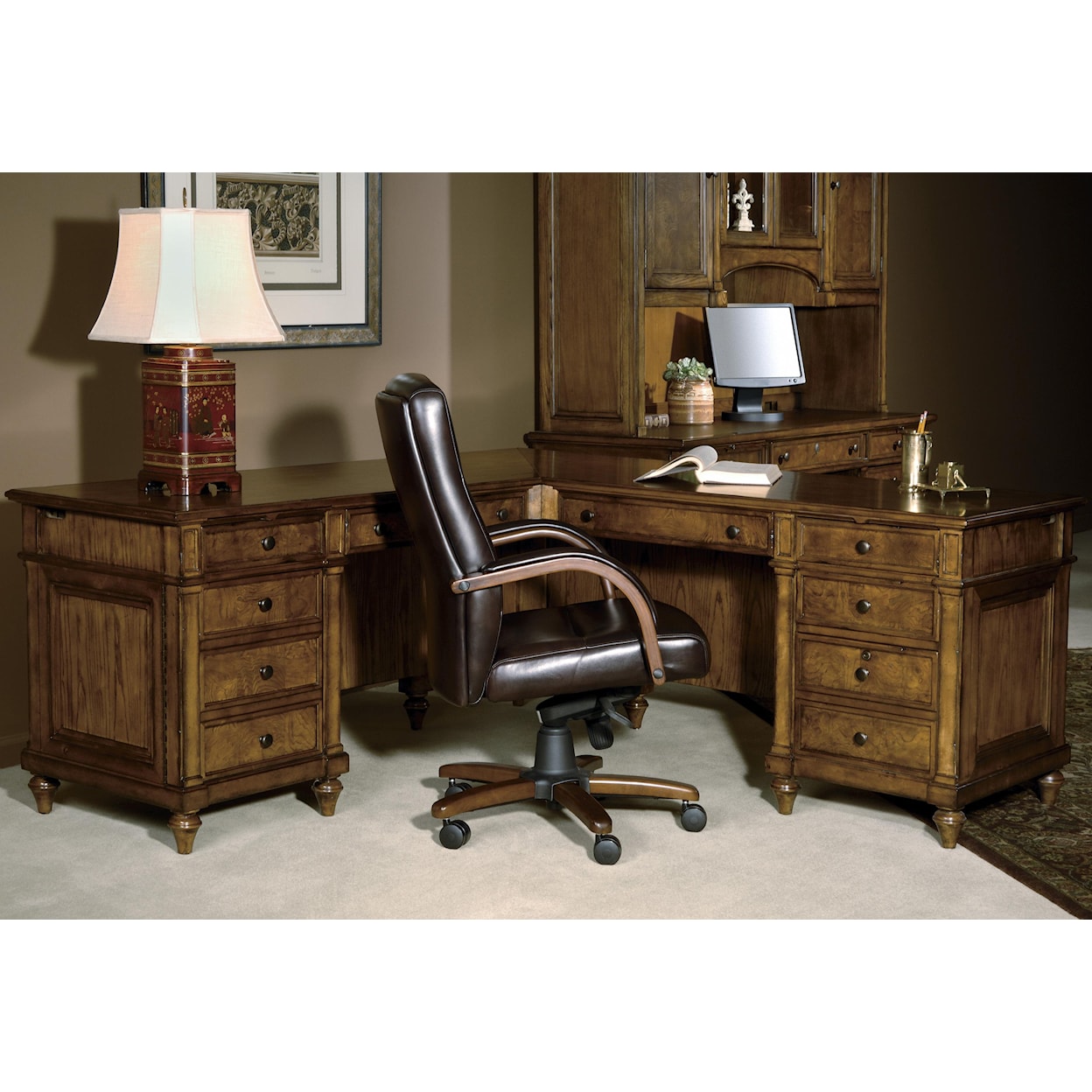 Hekman 7-9000 Executive L-Desk