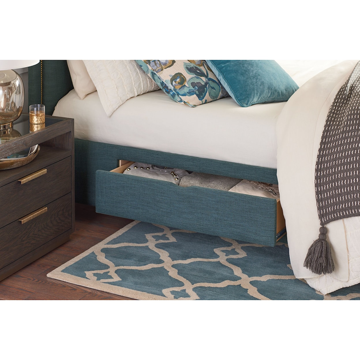 Bassett Savannah Twin Upholstered Bed