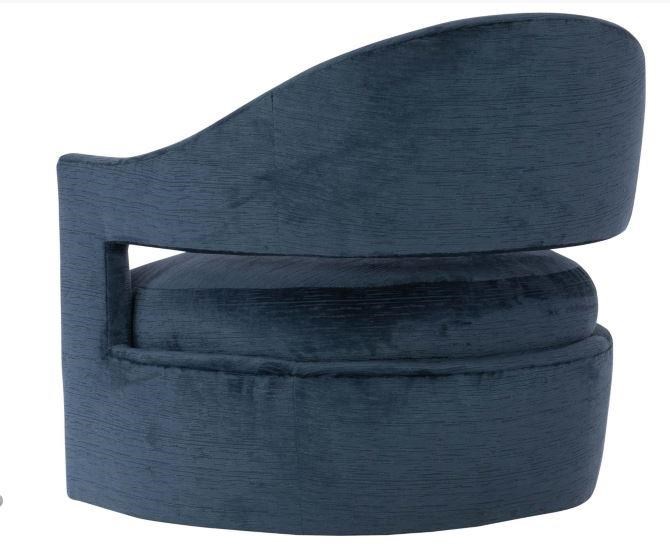 Hickory Chair Ray Booth® Shea Swivel Chair