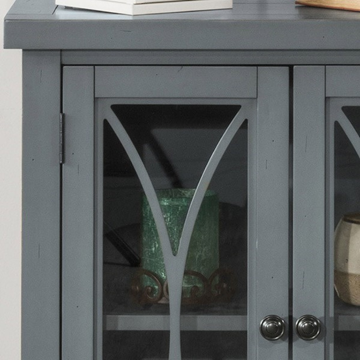 Hillsdale Bayside 3-Door Cabinet