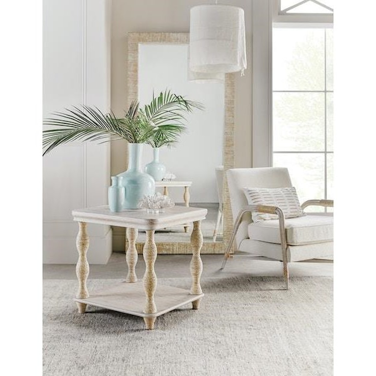 Hooker Furniture Serenity Lamp Table