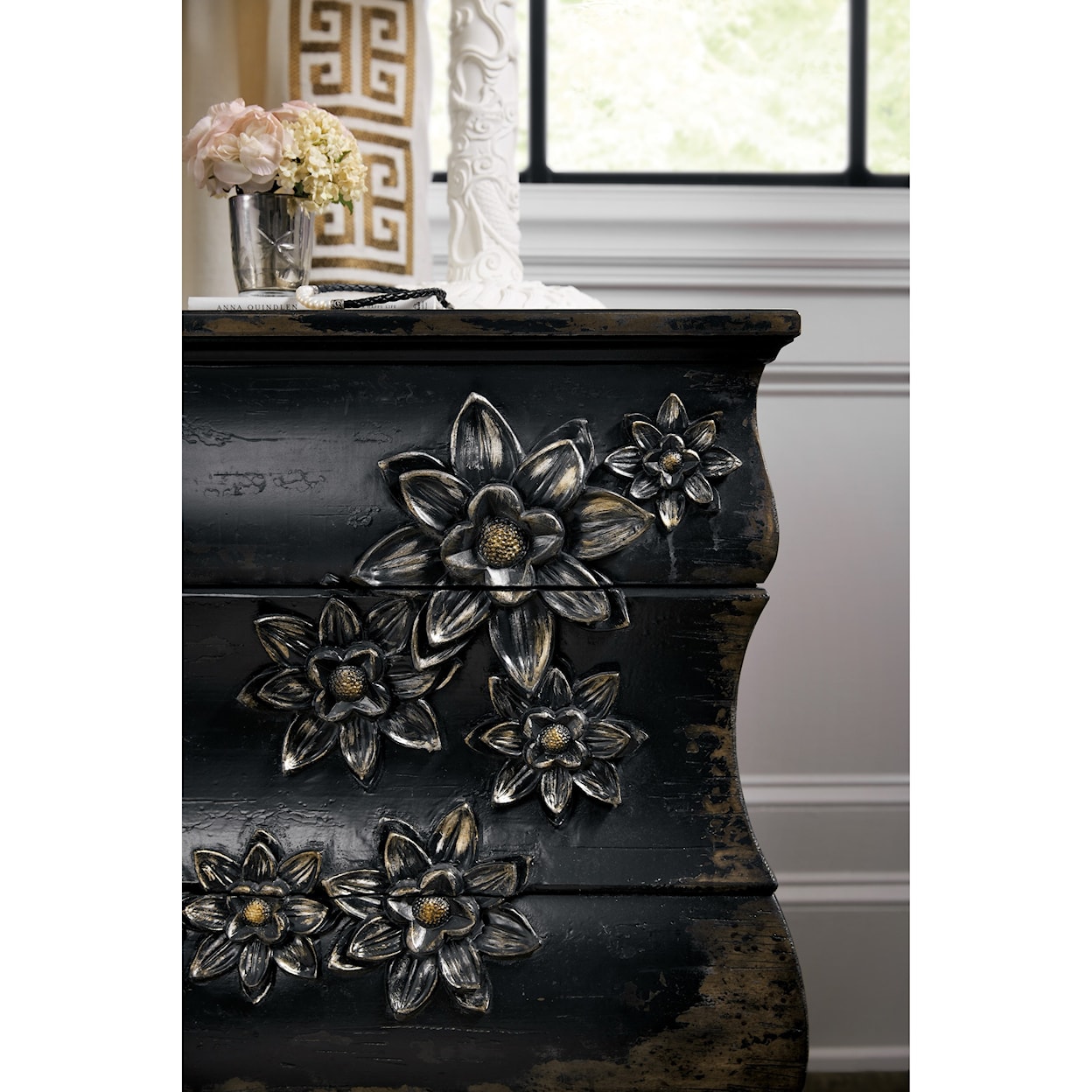 Hooker Furniture Sanctuary Charmant Bachelorette Chest