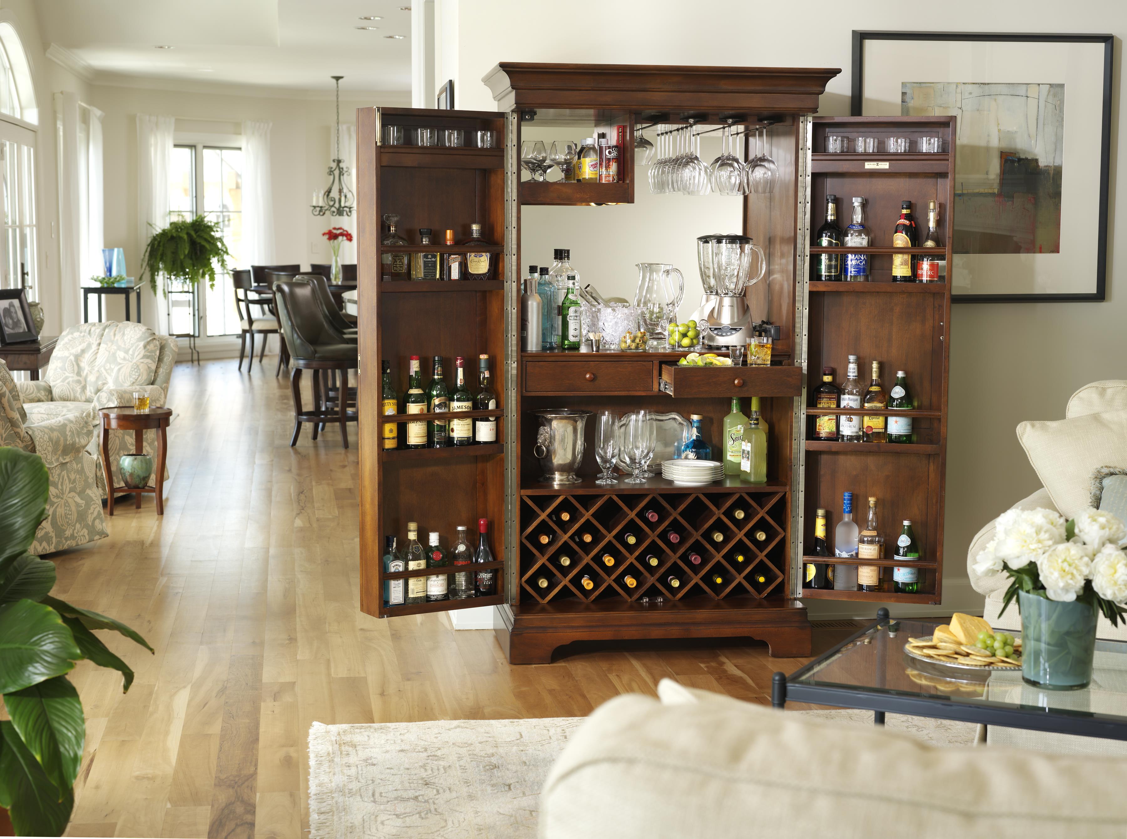 Sonoma Wine &amp; Bar Cabinet