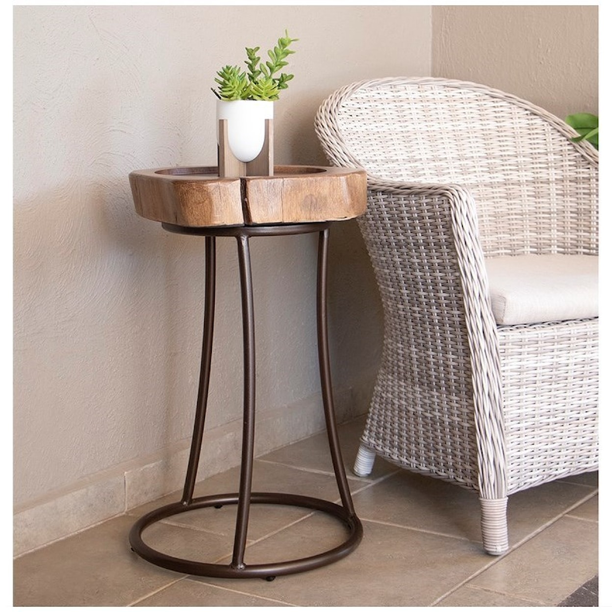 International Furniture Direct Martini End Table