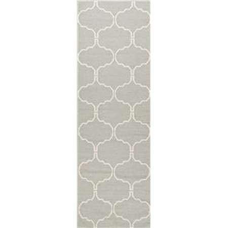 2.6 x 8 Rug