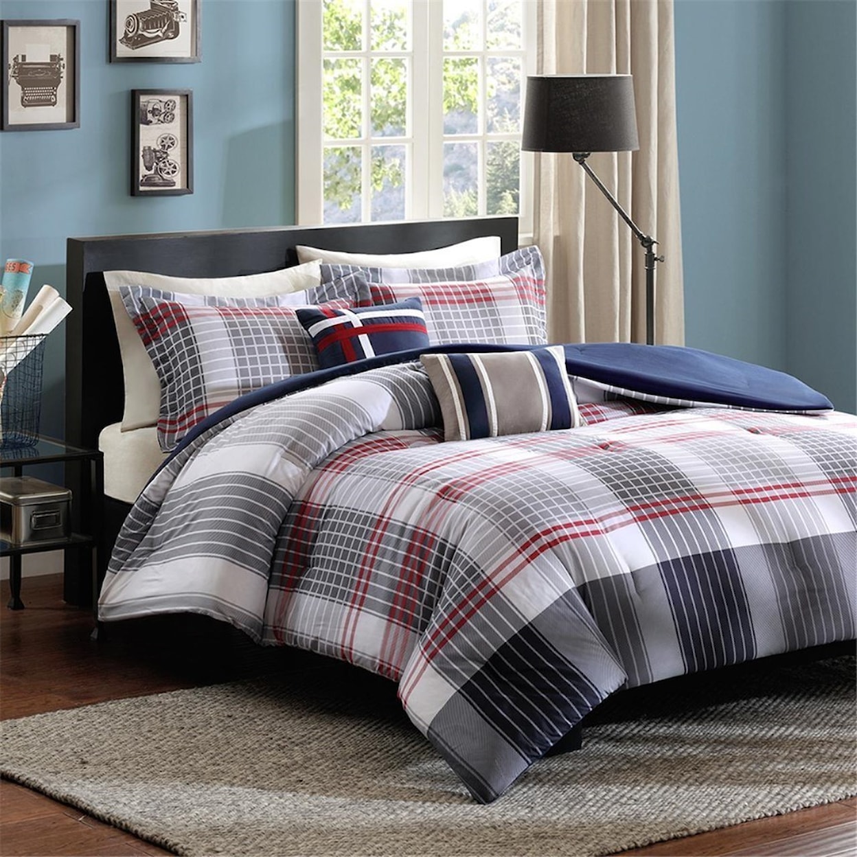 JLA Home Intelligent Design  Full Comforter Set