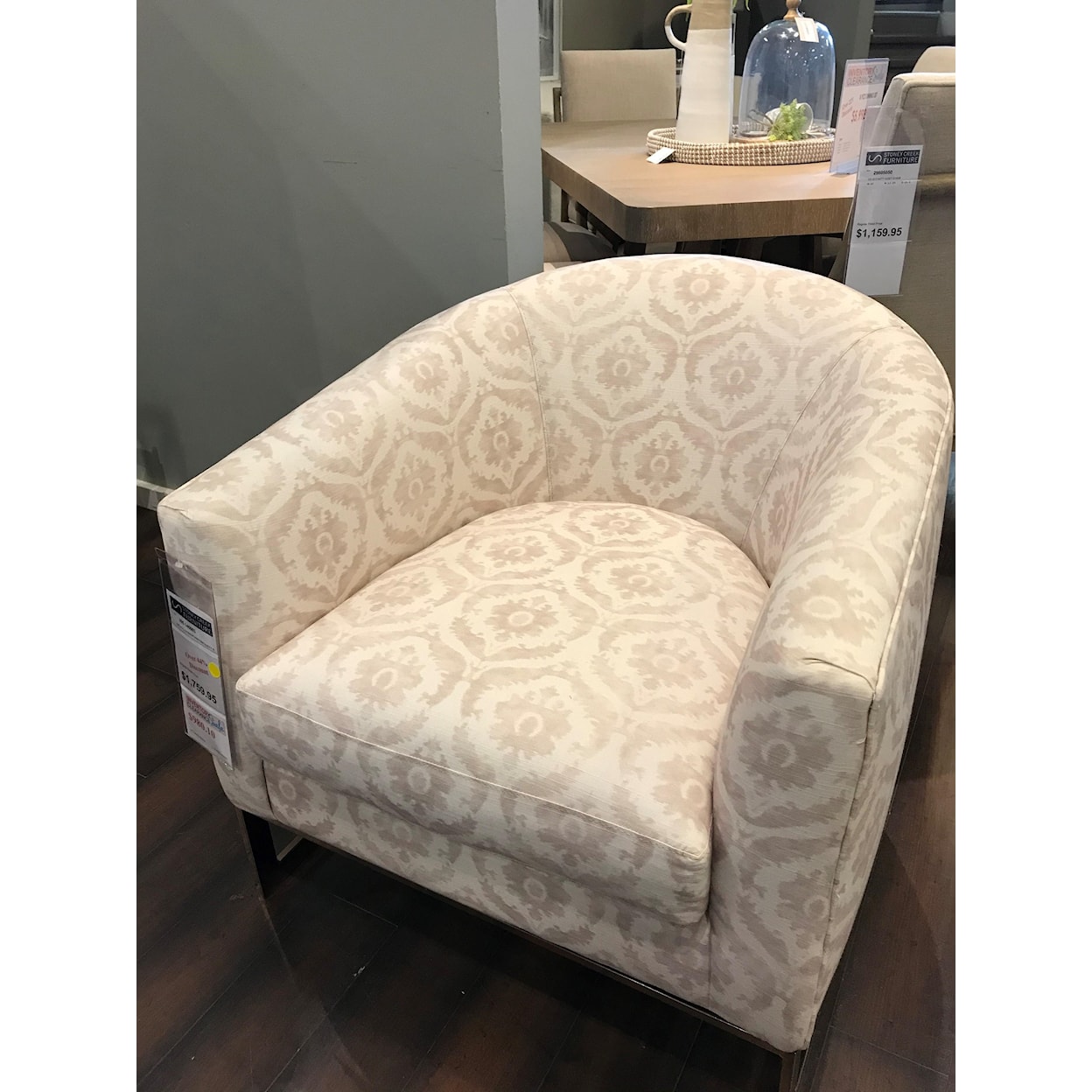 Jonathan Louis Tina Chair