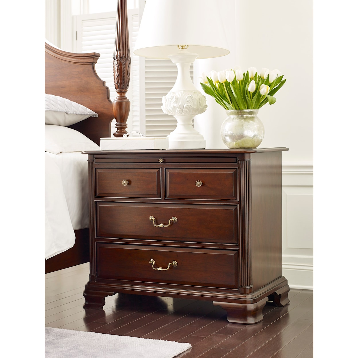 Kincaid Furniture Hadleigh Bachelors Chest