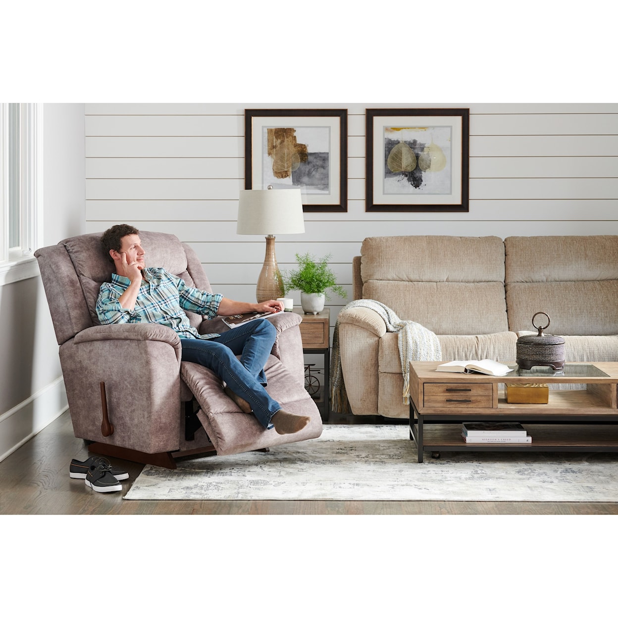 La-Z-Boy Redwood Power Wall Recliner w/ Headrest & Lumbar