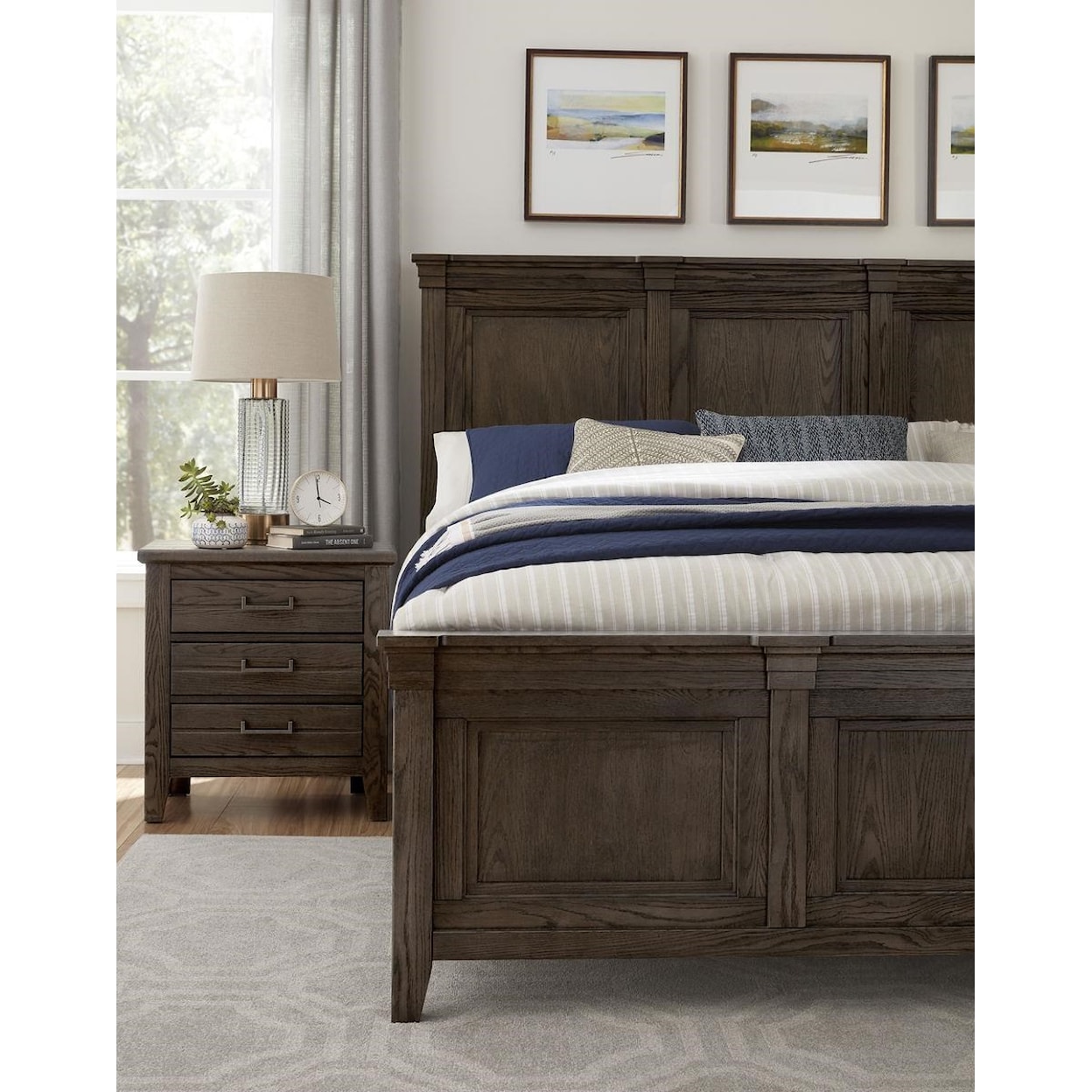 Laurel Mercantile Co. Passageways King 2pc Bedroom Set