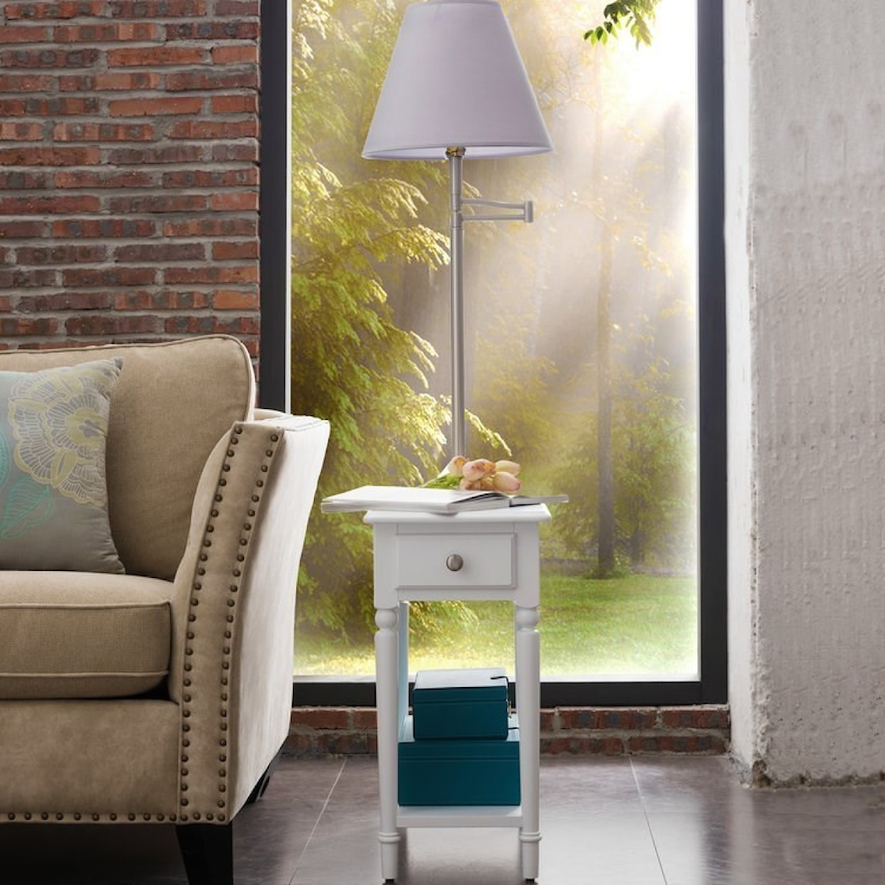 Leick Furniture Coastal Chairside Lamp Table