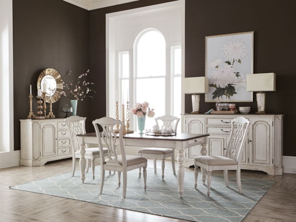 Casual Dining Room Group