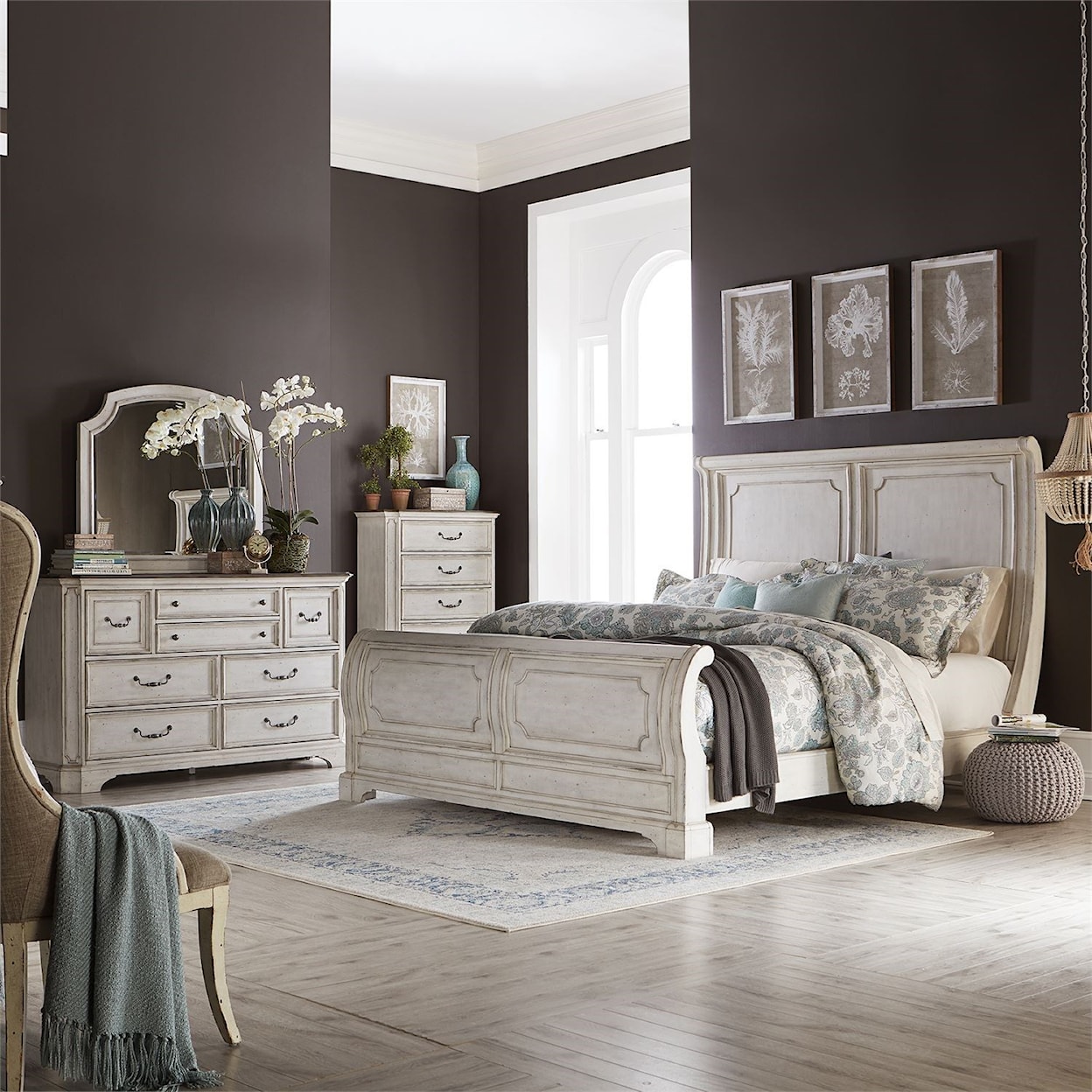 Liberty Furniture Abbey Road King Bedroom Group