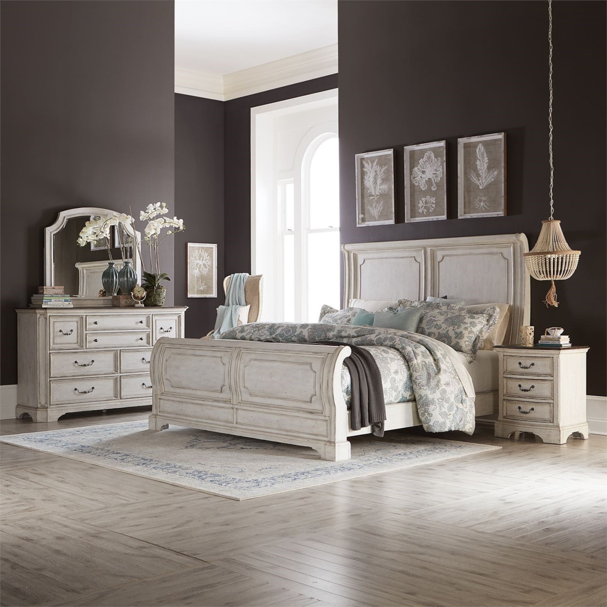 Liberty Furniture  California King Bedroom Group