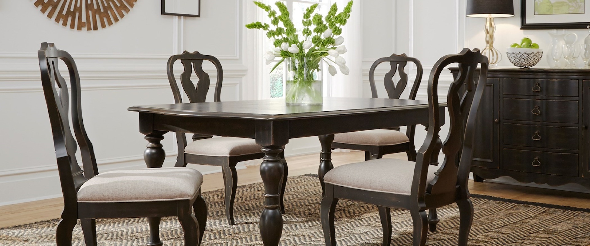 Relaxed Vintage Dining Room Group