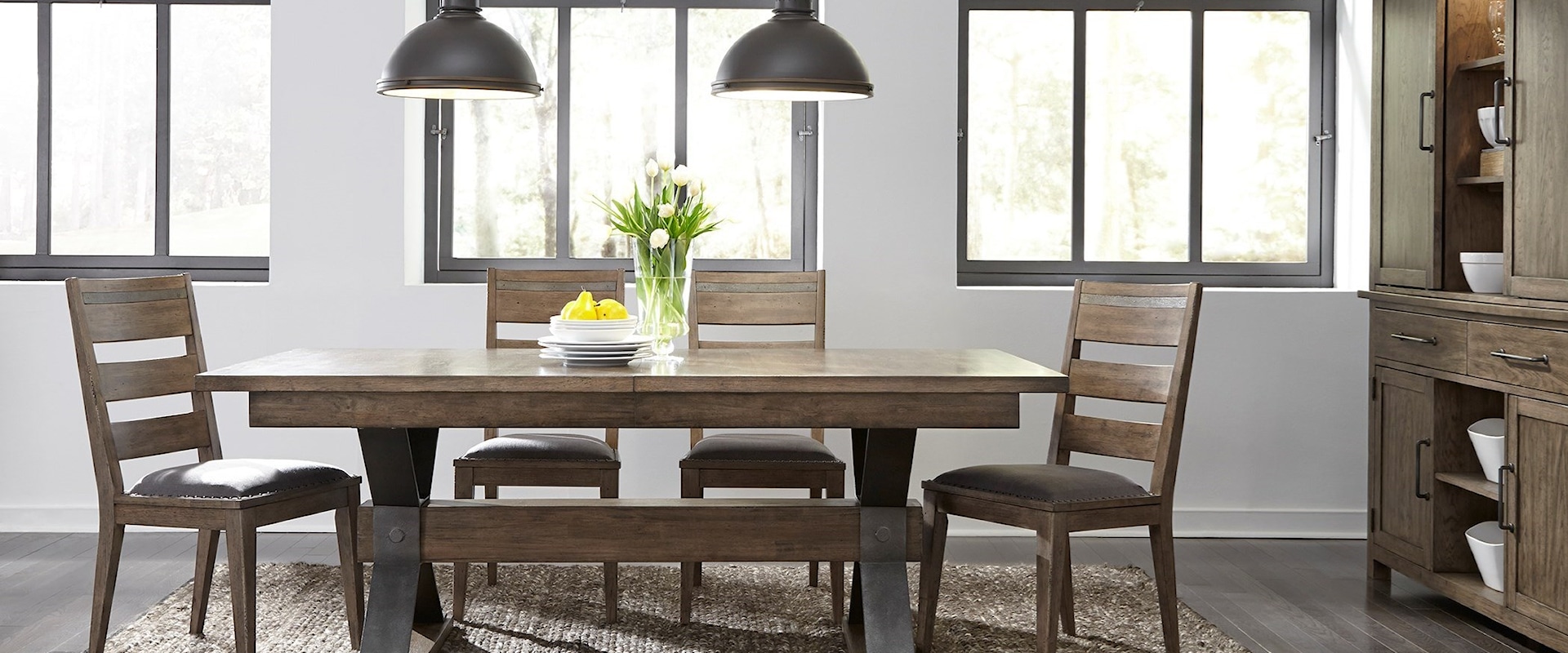 Casual Dining Room Group