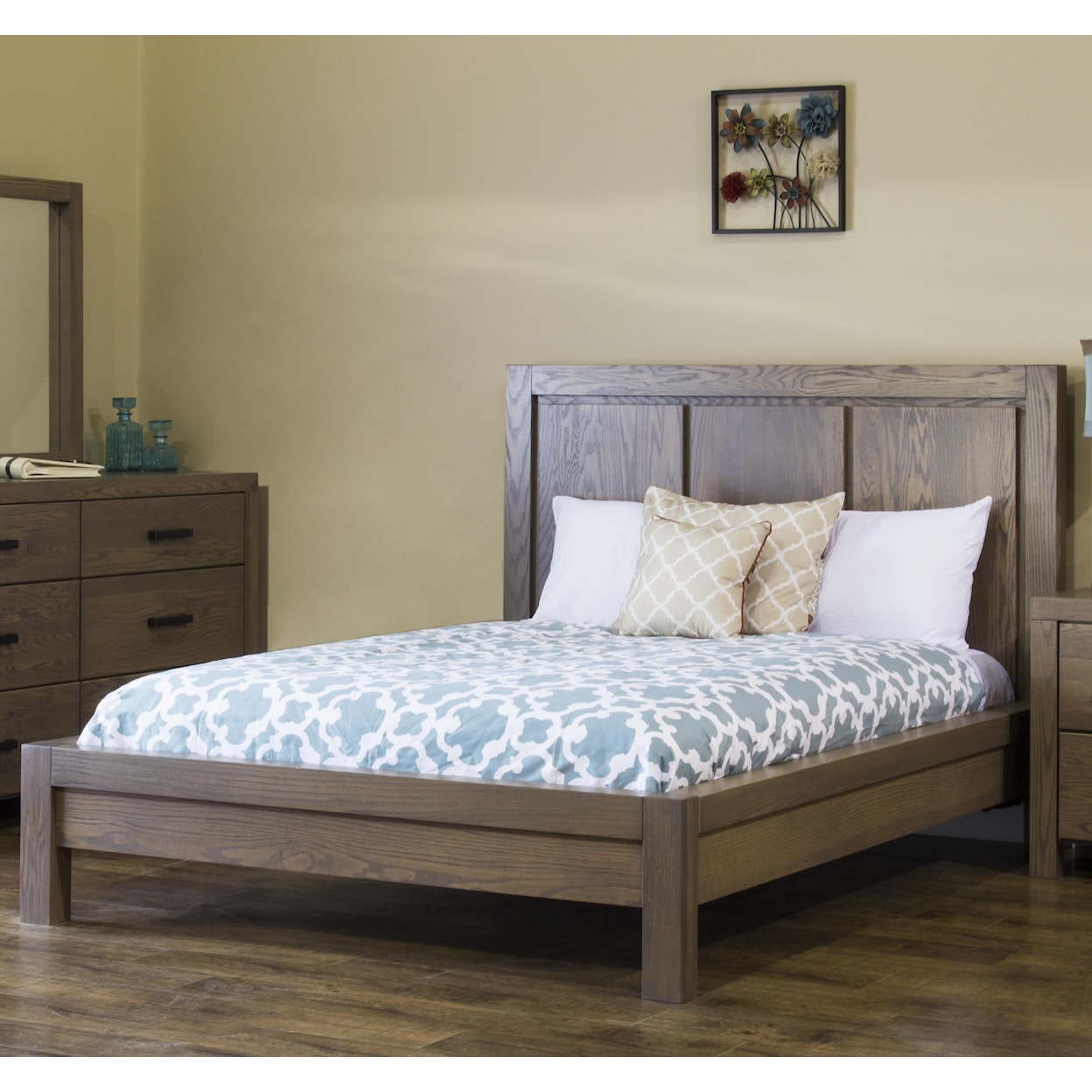 L.J. Gascho Furniture Canyon Lake King Low Profile Bed