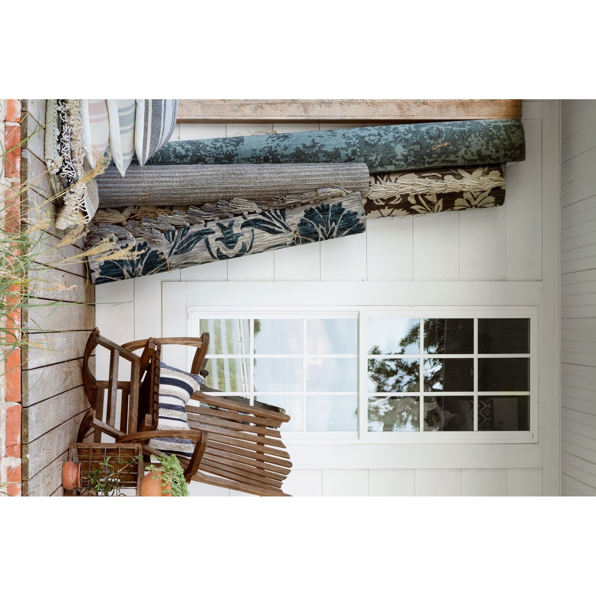 2' 6" X 7' 6" Runner Rug