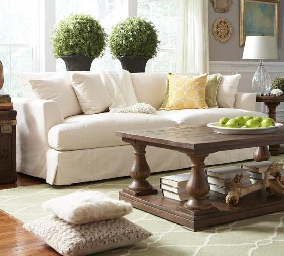 Grand Slipcover Sofa
