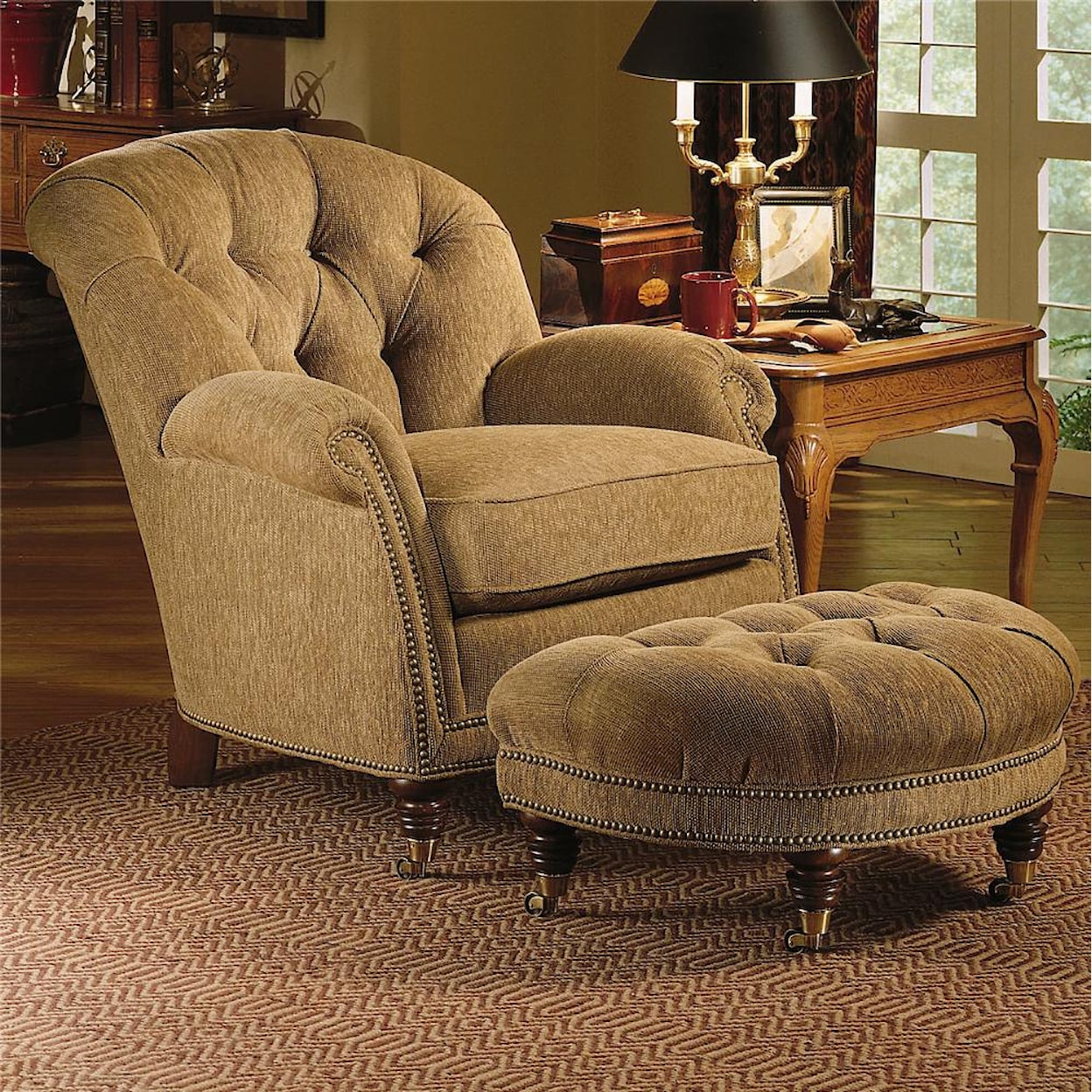 Michael Thomas 032 Chair & Ottoman