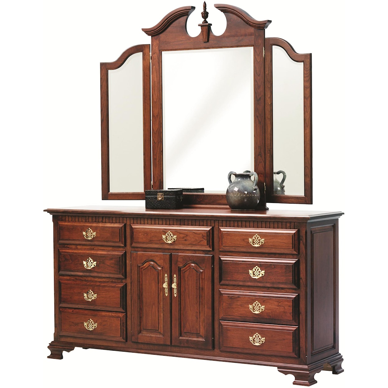 Millcraft Victorias Tradition Tri Mirror and Dresser Set