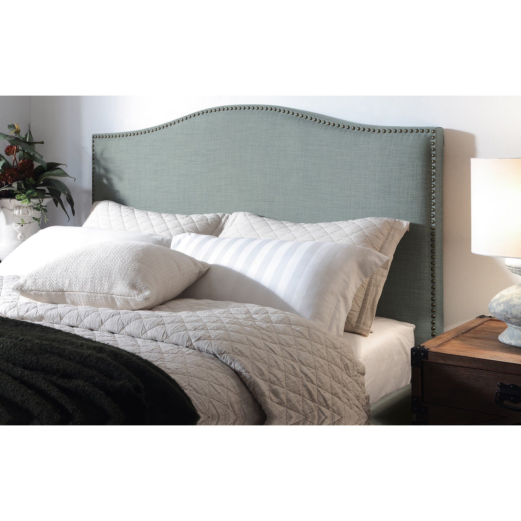 Modus Furniture Geneva Queen Ariana Platform Storage Bed