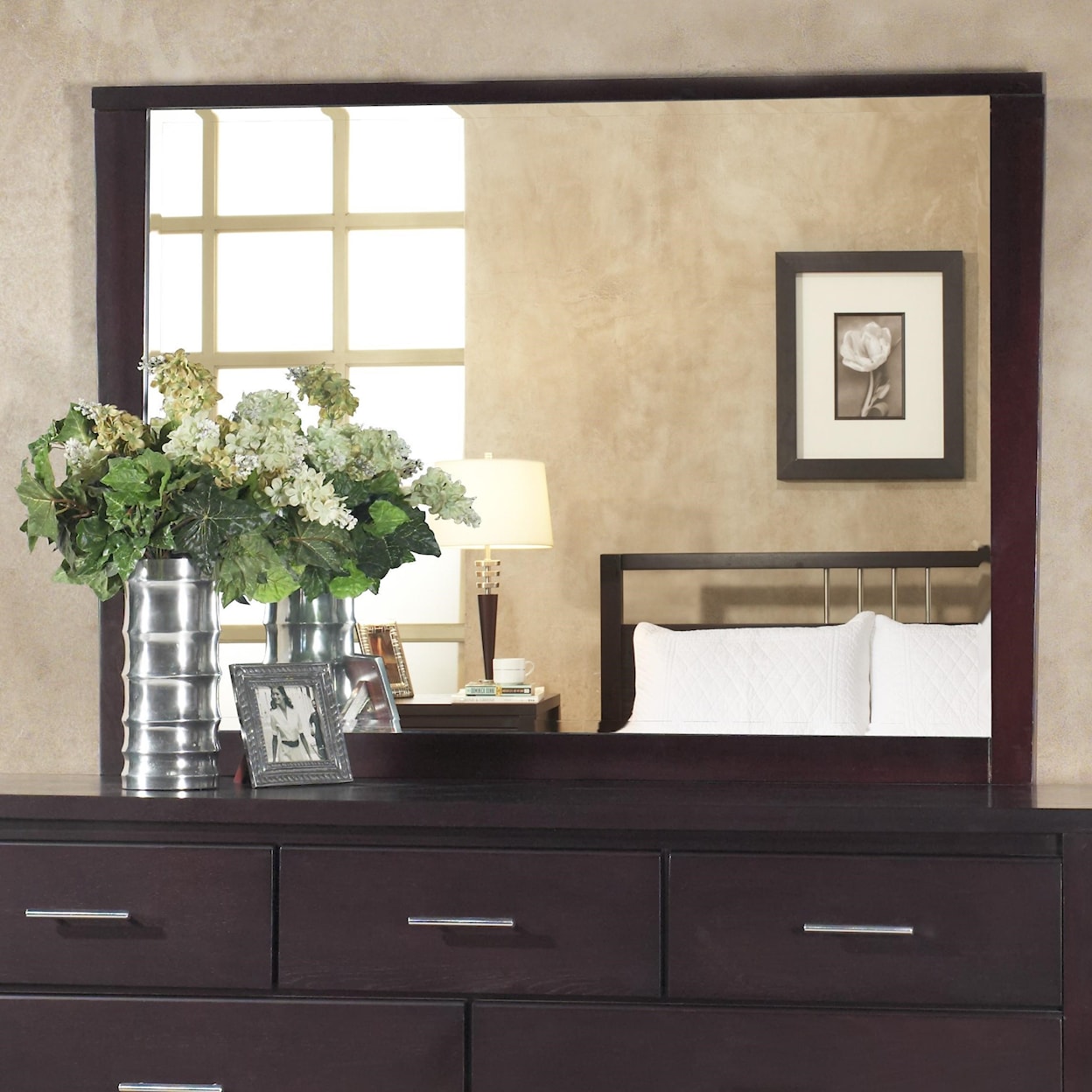 Modus International Nevis Mirror